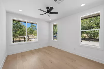 400 Vista Buena Trail, Fort Worth, TX 76111 - Photo 11