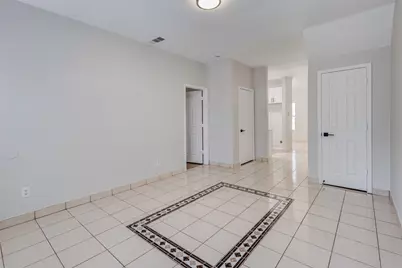 1213 College Street, Grand Prairie, TX 75050 - Photo 3