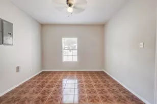 1213 College St, Grand Prairie, TX 75050 - Photo 9