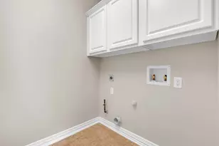 913 Rosemary Dr, Flower Mound, TX 75028 - Photo 9
