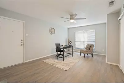 2213 Trinity Springs Drive, Carrollton, TX 75007 - Photo 7
