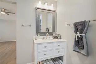 2213 Trinity Springs Dr, Carrollton, TX 75007 - Photo 11