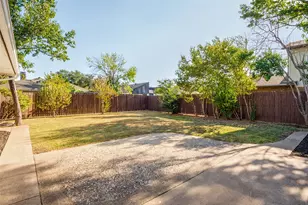 2213 Trinity Springs Dr, Carrollton, TX 75007 - Photo 17