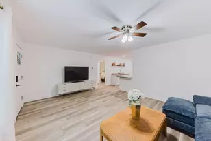 304 Jarbo St, Sulphur Springs, TX 75482 - Photo 7