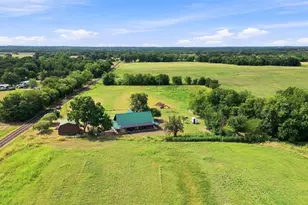 1956 County Rd 27100, Roxton, TX 75477 - Photo 33