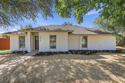 924 Edgefield Trail, Flower Mound, TX 75028 - Photo 1