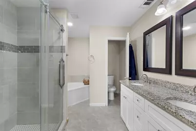 1309 Glenwood Street, Grand Prairie, TX 75052 - Photo 17