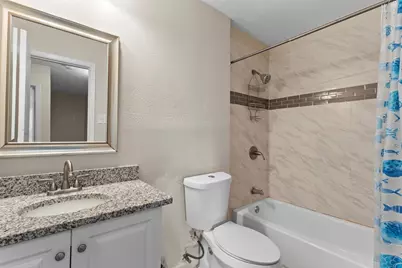 1309 Glenwood Street, Grand Prairie, TX 75052 - Photo 19