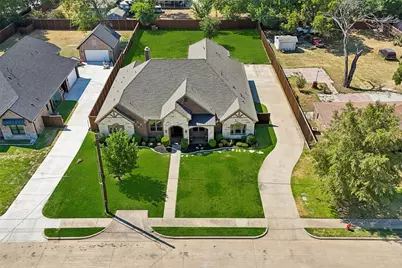 2526 Fruitland Avenue, Farmers Branch, TX 75234 - Photo 37