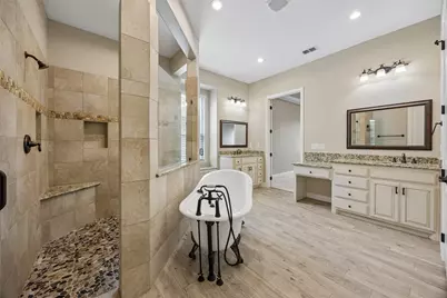 2526 Fruitland Avenue, Farmers Branch, TX 75234 - Photo 21
