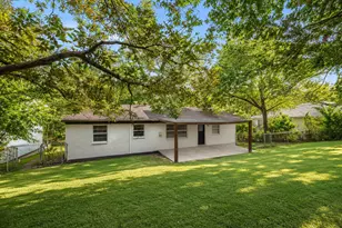 408 Ruby Rd, Grand Prairie, TX 75050 - Photo 17