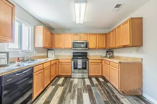 1997 Courtside Dr, Dallas, TX 75051 - Photo 7