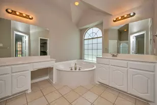 11612 Wild Pear Ln, Fort Worth, TX 76244 - Photo 17