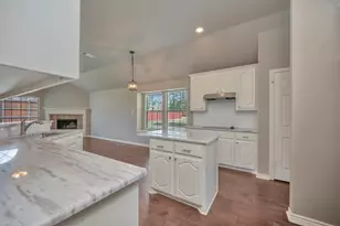11612 Wild Pear Ln, Fort Worth, TX 76244 - Photo 3