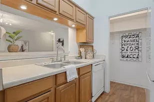 1300 Cantor Dr, Arlington, TX 76011 - Photo 7