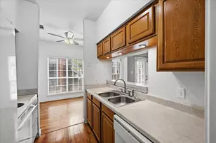 1300 Cantor Dr, Arlington, TX 76011 - Photo 9