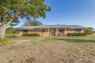 5105 Rolling Hills Dr, Sherman, TX 75092 - Photo 1