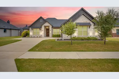 112 Steves Way, Waxahachie, TX 75165 - Photo 1