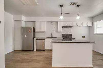 1421 5th Avenue, Fort Worth, TX 76104 - Photo 9