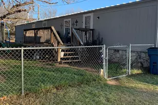 1506 Alamo Dr, Granbury, TX 76048 - Photo 1