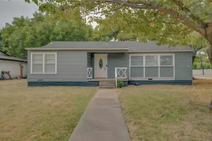1100 Wade Hampton St, Benbrook, TX 76126 - Photo 1