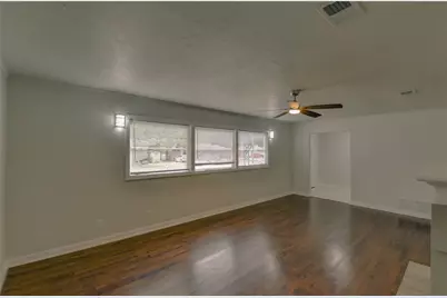 1100 Wade Hampton Street, Benbrook, TX 76126 - Photo 7