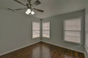 1100 Wade Hampton St, Benbrook, TX 76126 - Photo 19
