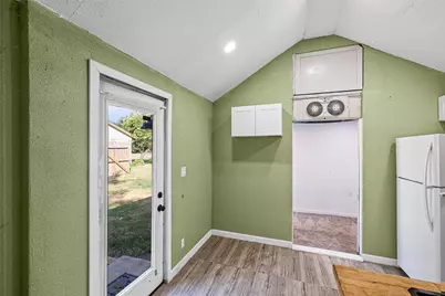 2015 Roberts Drive, Granbury, TX 76048 - Photo 27