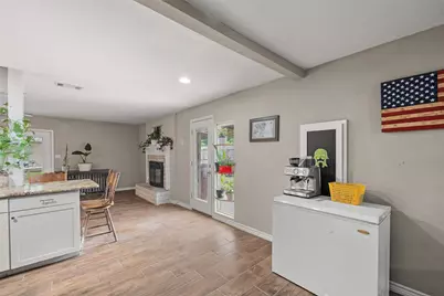 2015 Roberts Drive, Granbury, TX 76048 - Photo 11