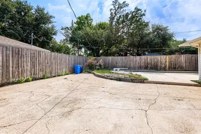 6225 Berryhill Street, Dallas, TX 75231 - Photo 27