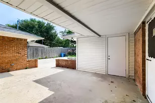 6225 Berryhill St, Dallas, TX 75231 - Photo 25