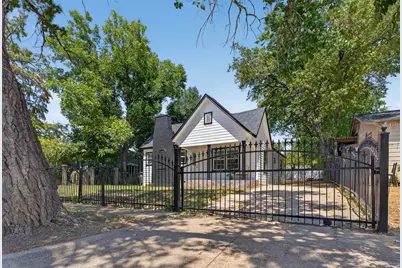 2825 Avenue I, Fort Worth, TX 76105 - Photo 1