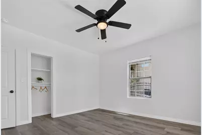 2825 Avenue I, Fort Worth, TX 76105 - Photo 15