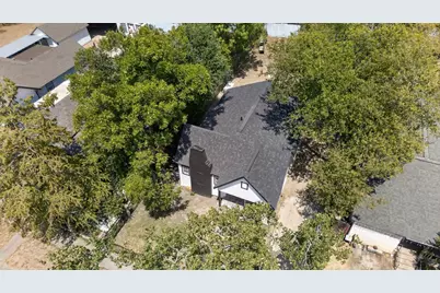 2825 Avenue I, Fort Worth, TX 76105 - Photo 17
