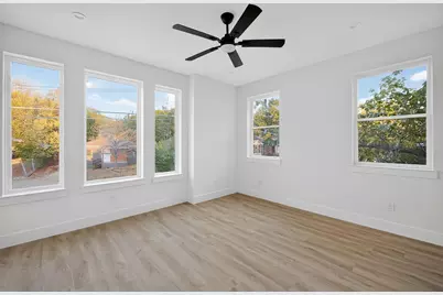 345 Bonnie View Road, Dallas, TX 75203 - Photo 29