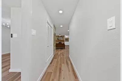 6617 Sabrosa Court W, Fort Worth, TX 76133 - Photo 7