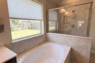 2956 Salina Dr, Grand Prairie, TX 75054 - Photo 17