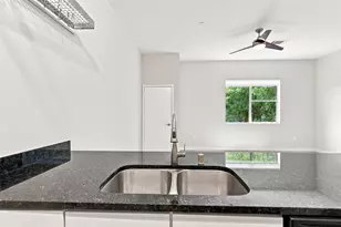 3025 Bryan St, Dallas, TX 75204 - Photo 9