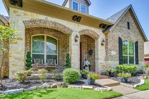 2016 Torin St, Lewisville, TX 75056 - Photo 3