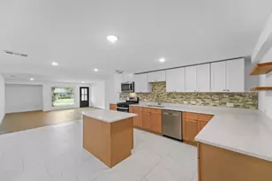 14011 Stardust Ln, Farmers Branch, TX 75234 - Photo 5