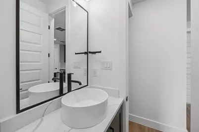 404 Vista Buena Trail, Fort Worth, TX 76111 - Photo 15