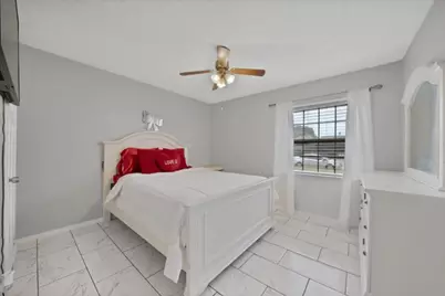 537 N Park Drive, Saginaw, TX 76179 - Photo 15
