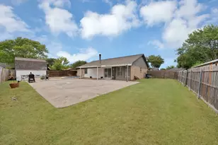 537 N Park Dr, Saginaw, TX 76179 - Photo 21
