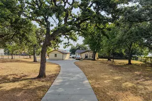 220 N Broadway Rd, Azle, TX 76020 - Photo 31