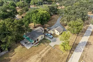 220 N Broadway Rd, Azle, TX 76020 - Photo 29