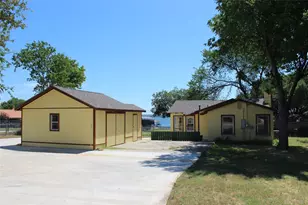 220 N Broadway Rd, Azle, TX 76020 - Photo 11