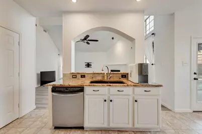 7100 Ledgestone Court, Frisco, TX 75034 - Photo 11