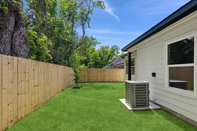 3930 Coolidge Street, Dallas, TX 75215 - Photo 21