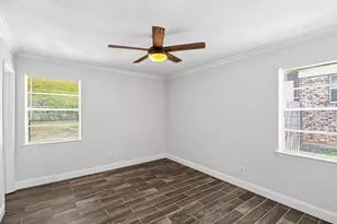1421 Meadowcrest Dr, Plano, TX 75075 - Photo 5