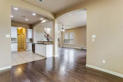 1014 Kaylie Street, Grand Prairie, TX 75052 - Photo 9